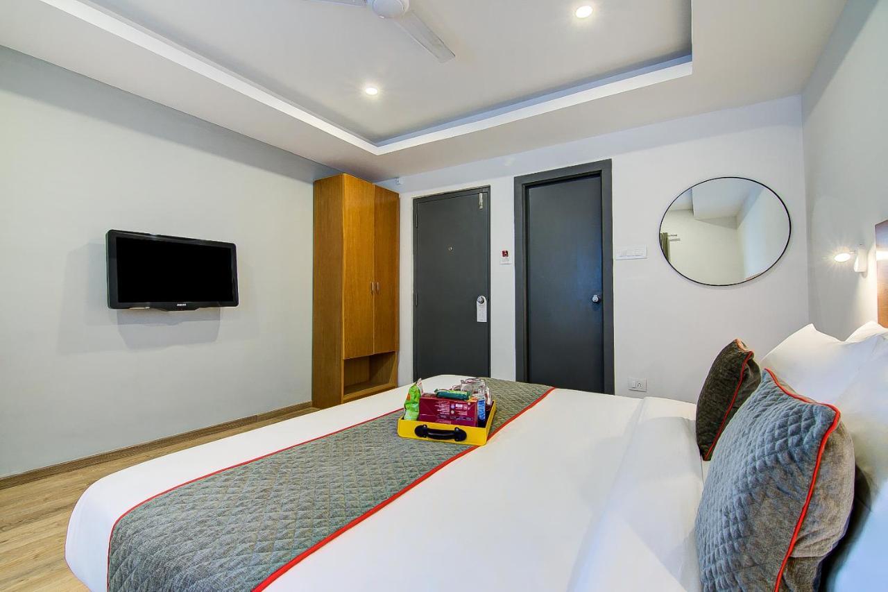 Oyo Townhouse 034 -Halcyon Hitech City Road Hyderabad Exterior photo