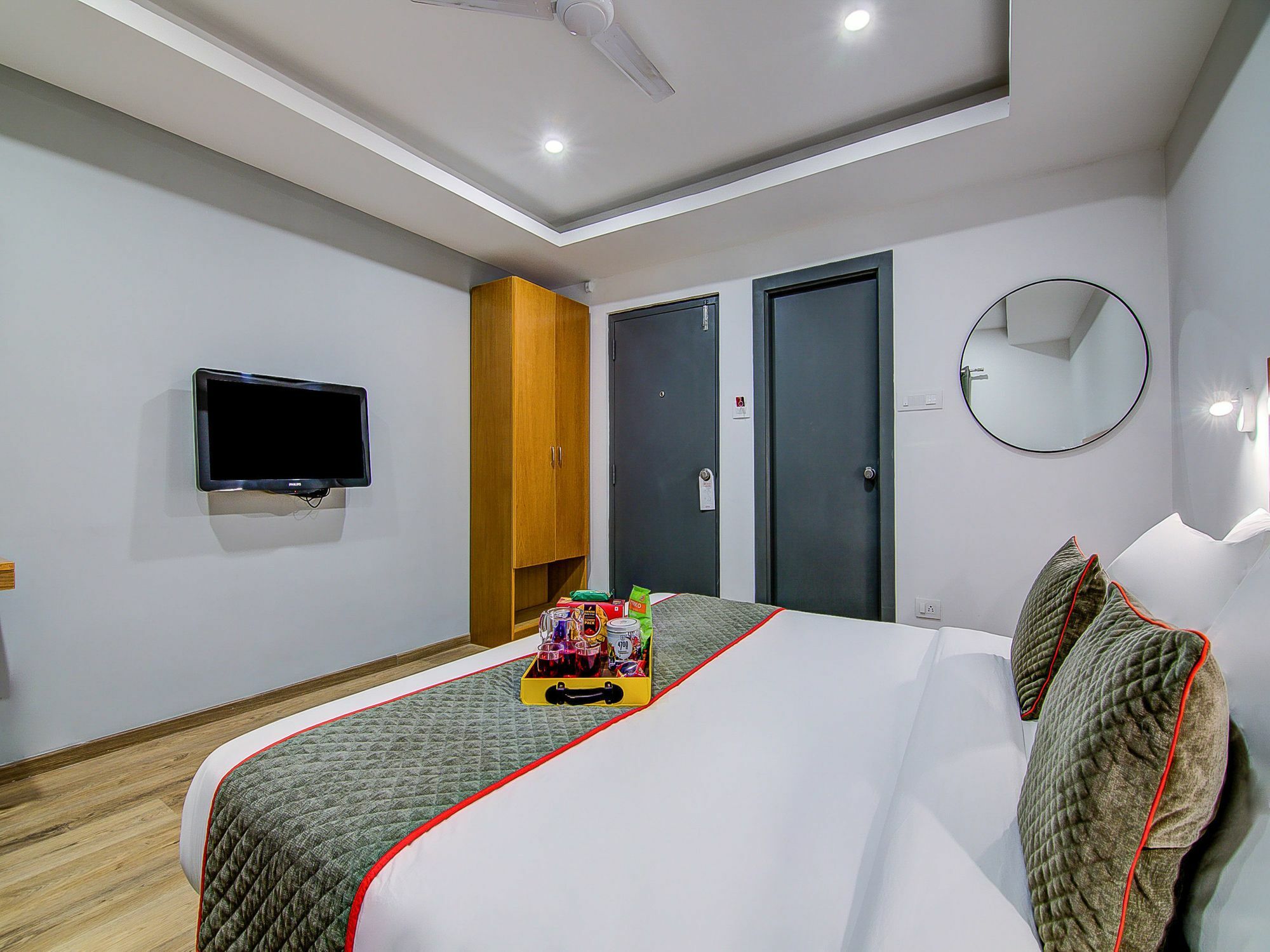 Oyo Townhouse 034 -Halcyon Hitech City Road Hyderabad Exterior photo