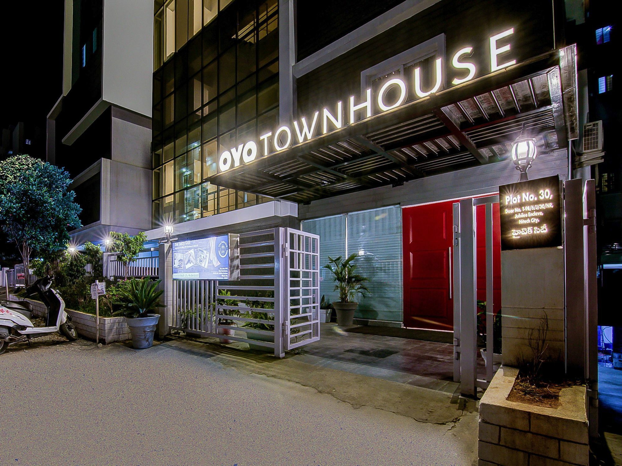 Oyo Townhouse 034 -Halcyon Hitech City Road Hyderabad Exterior photo