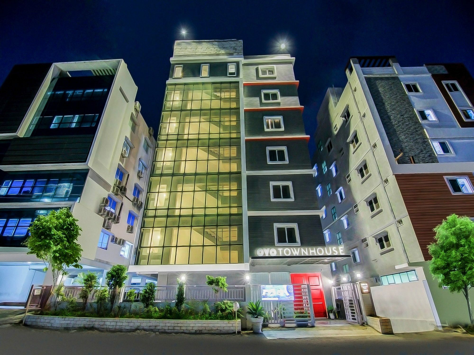 Oyo Townhouse 034 -Halcyon Hitech City Road Hyderabad Exterior photo